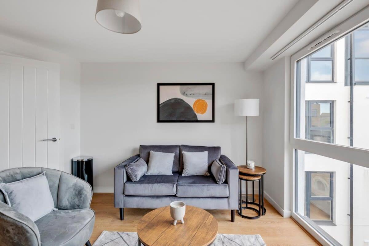 Spacious 1 Bedroom Apartment In A Converted Mill Leeds  Exteriör bild